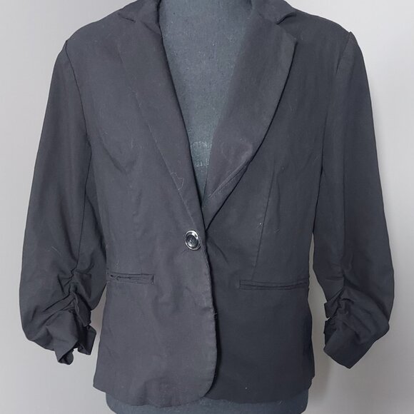 Black Cropped Blazer Size Large - Picture 1 of 2